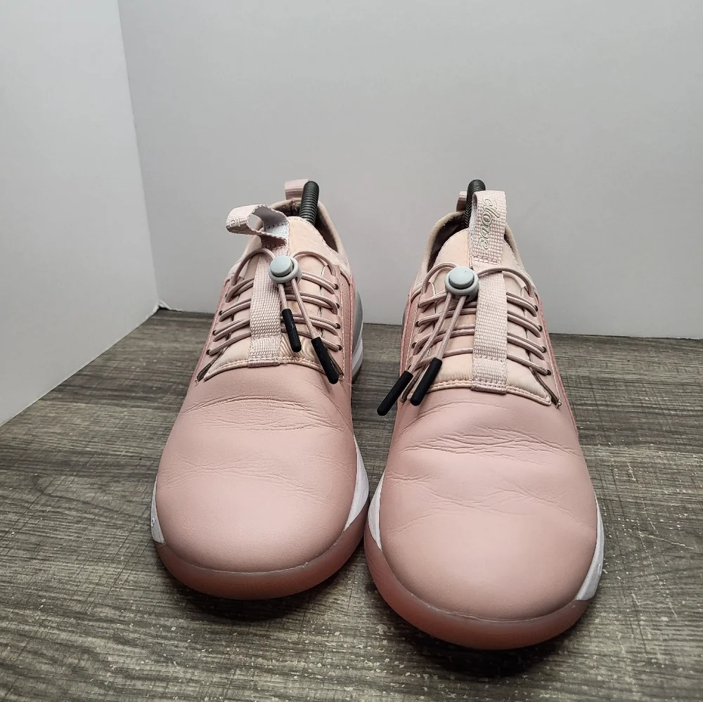 Clove Pink Solo Active Sneakers Women's Size 9 Nursing Healthcare